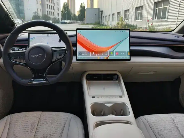 BYD Seal 06 GT — Фото автомобиля 12