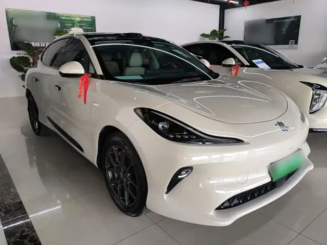 IM Motors LS6 — Фото автомобиля 3
