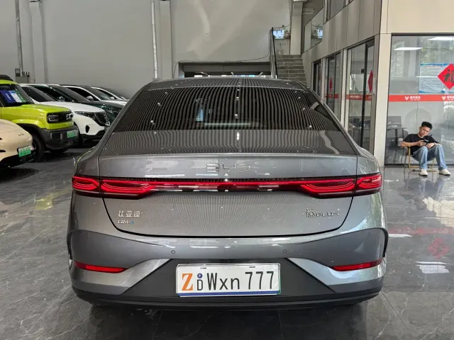BYD Qin PLUS — Фото автомобиля 29