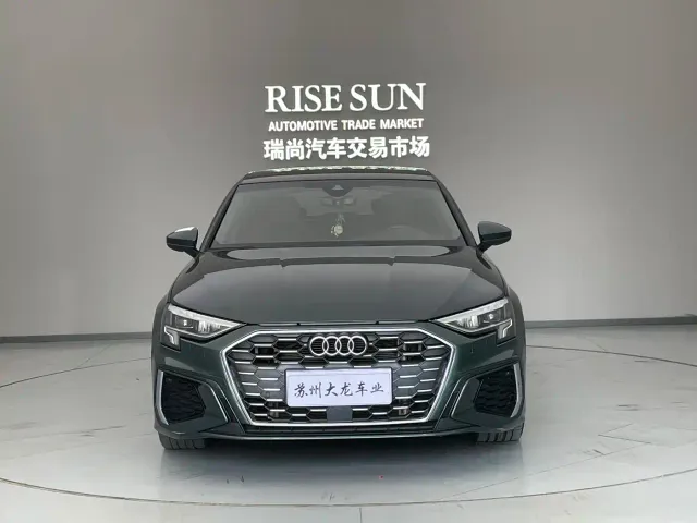 Audi Audi A3 2022 Sportback 35 TFSI Luxury Sport — Фото автомобиля 2