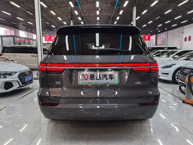 Li Auto ONE — Фото автомобиля 14