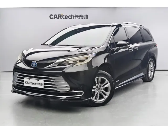 Фотография автомобиля — Toyota Sienna