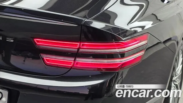 Genesis G80 RG3 — Фото автомобиля 8