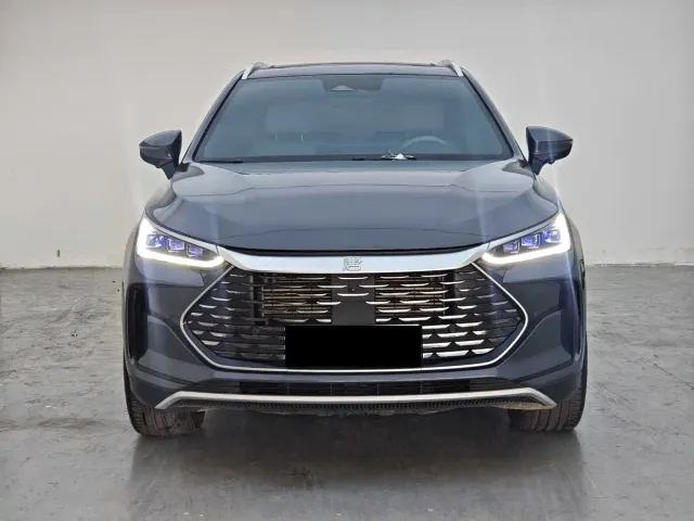 BYD Tang — Фото автомобиля 2
