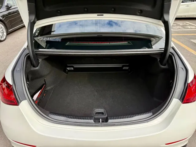 Mercedes-Benz C-Class — Фото автомобиля 23