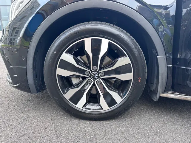 Volkswagen Tiguan L — Фото автомобиля 4