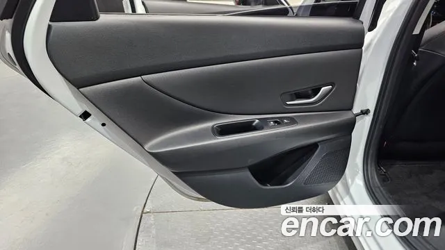 Hyundai AVANTE Avante (CN7) — Фото автомобиля 25