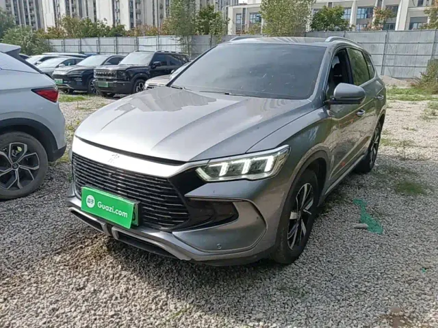 Фотография автомобиля — BYD Song Pro