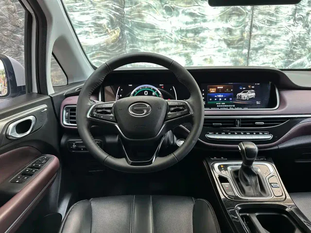 GAC Trumpchi M6 — Фото автомобиля 8