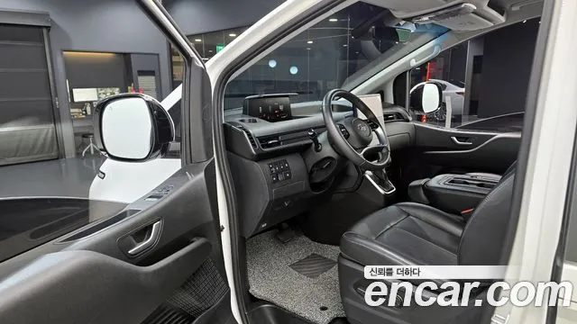 Hyundai Staria Staria 4WD Tourer 9 мест — Фото автомобиля 11