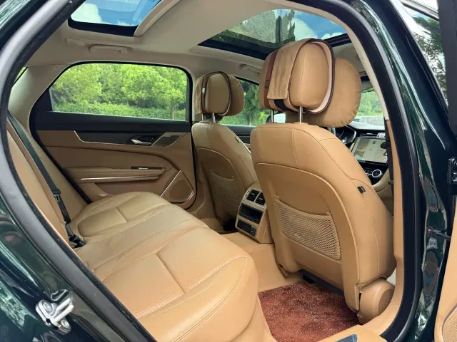 Jaguar XFL — Фото автомобиля 15