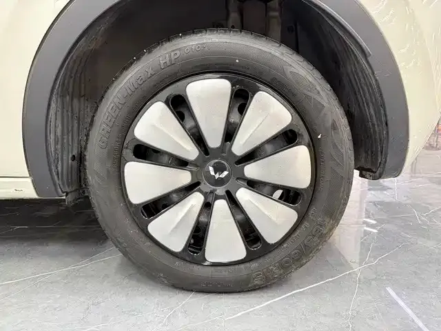 Wuling Bingo — Фото автомобиля 10