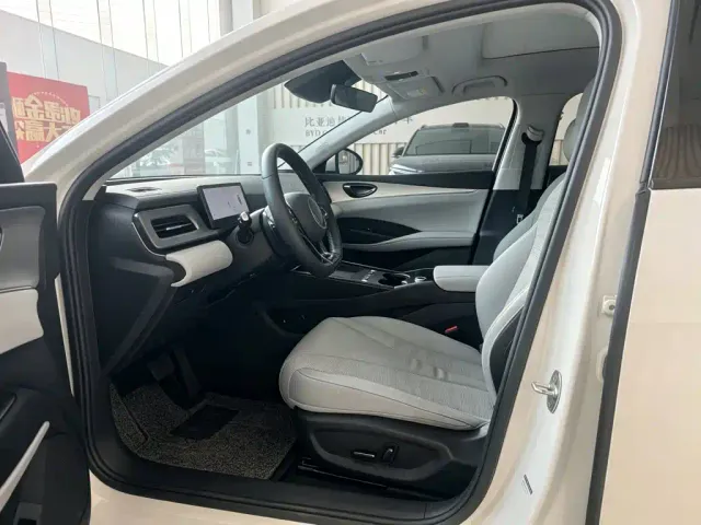 BYD Seal 06 DM-i Touring — Фото автомобиля 10