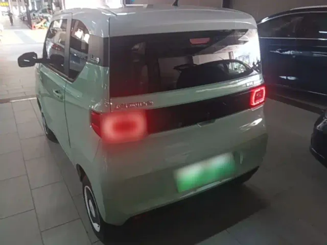 Wuling Hongguang Mini EV — Фото автомобиля 4