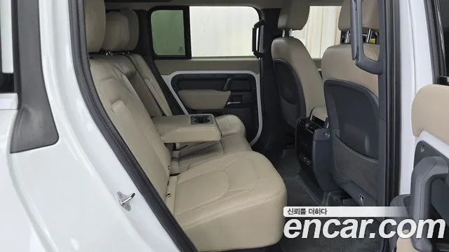 Land Rover Defender L663 — Фото автомобиля 11