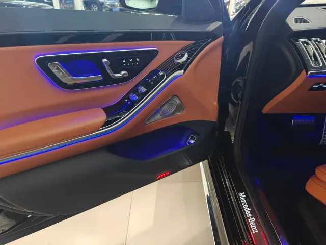 Mercedes-Benz S-Class — Фото автомобиля 5