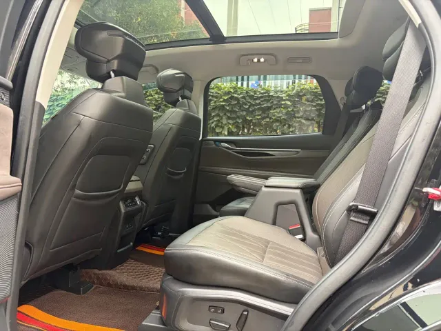 Ford Edge — Фото автомобиля 18
