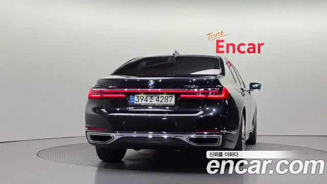 BMW 7 Series — Фото автомобиля 4
