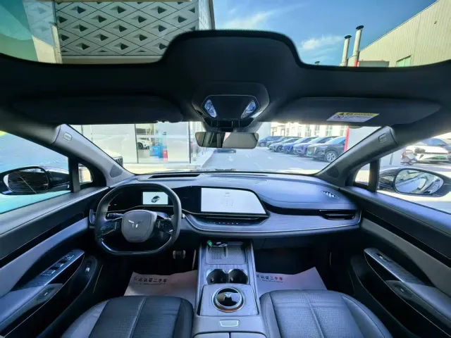Hongqi Tian Gong 08 — Фото автомобиля 3