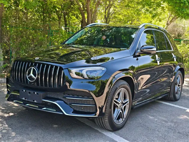 Фотография автомобиля — Mercedes-Benz GLE-Class