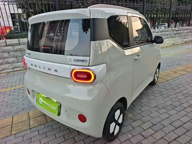 Wuling Hongguang Mini EV — Фото автомобиля 6