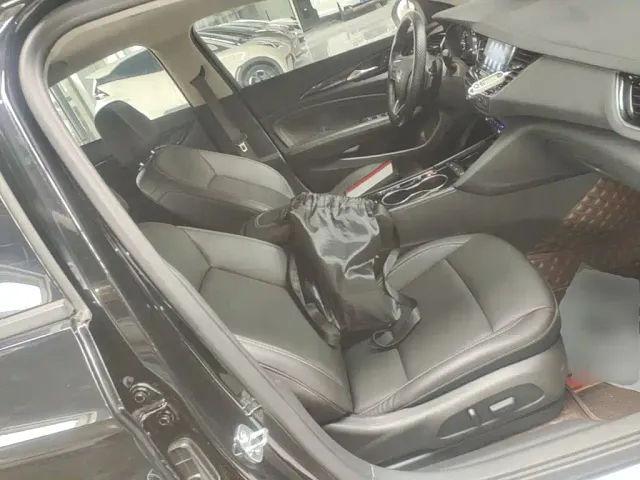Buick Regal — Фото автомобиля 24