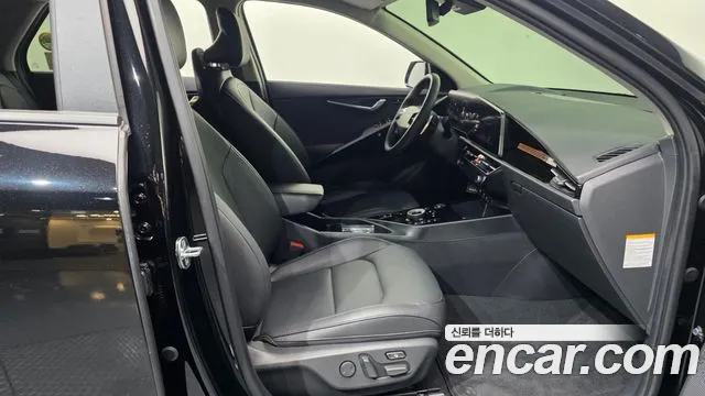 Kia Niro New — Фото автомобиля 17