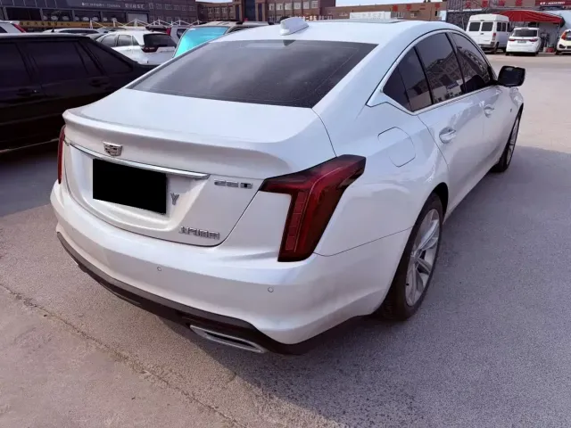 Cadillac CT5 — Фото автомобиля 6