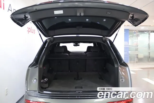 Audi Q7 55 TFSI quattro Premium — Фото автомобиля 11