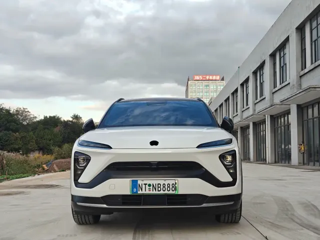 Nio ES6 — Фото автомобиля 2