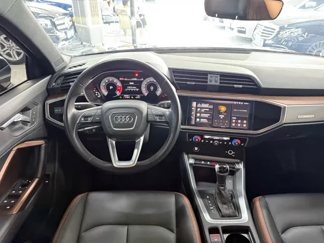 Audi Q3 — Фото автомобиля 12