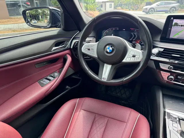 BMW 5 Series — Фото автомобиля 6