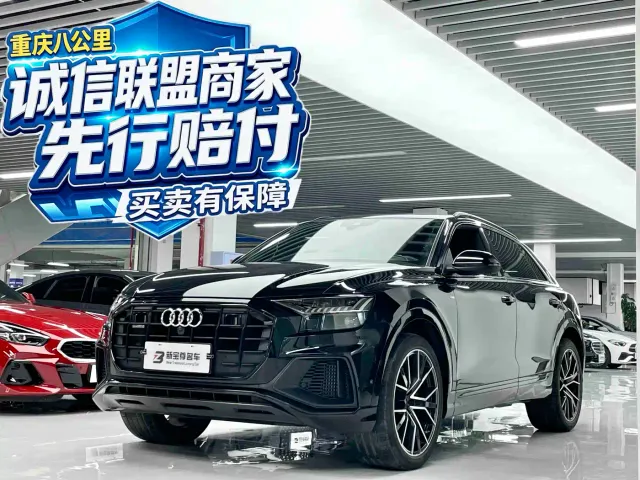 Фотография автомобиля — Audi Q8