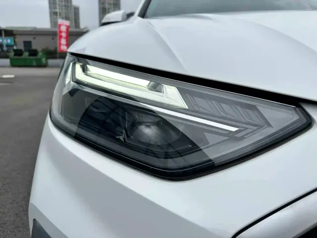 Audi Q5L — Фото автомобиля 17