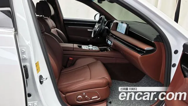 Genesis G90 Бензин 3.5 турбо AWD — Фото автомобиля 11