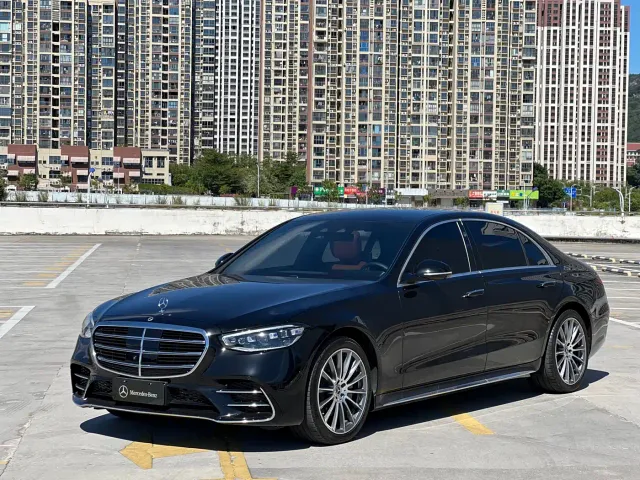 Фотография автомобиля — Mercedes-Benz S-Class