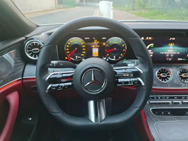 Mercedes-Benz CLS-Class — Фото автомобиля 11
