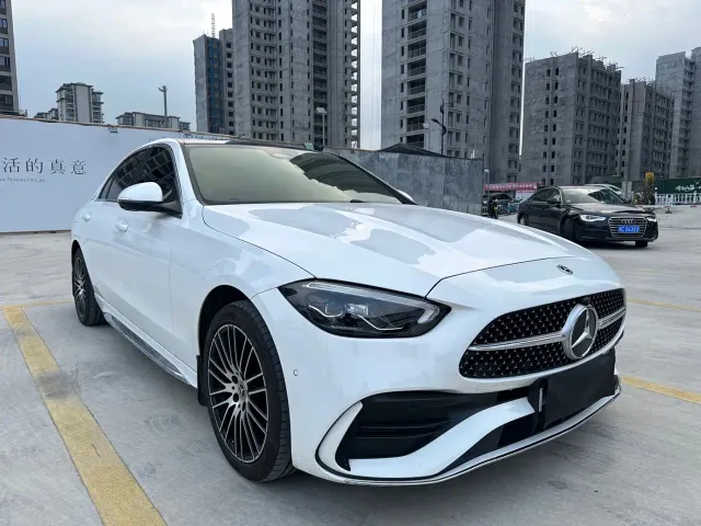 Mercedes-Benz C-Class — Фото автомобиля 3
