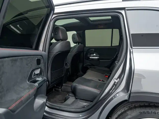 Mercedes-Benz GLB AMG — Фото автомобиля 12