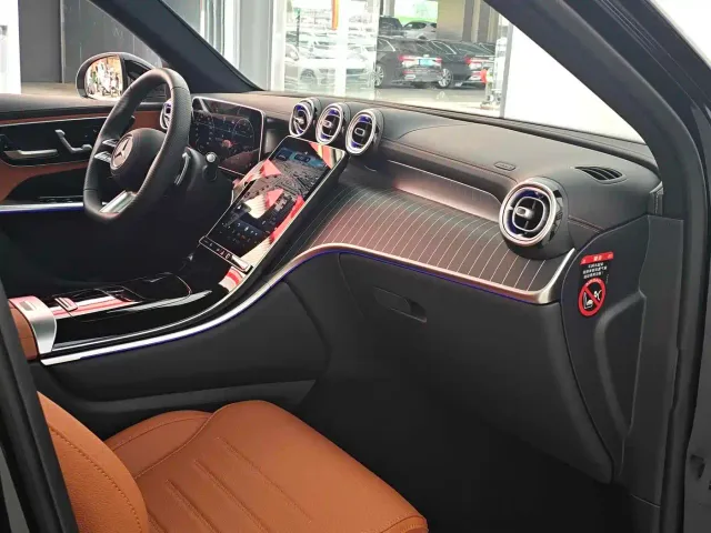 Mercedes-Benz GLC-Class — Фото автомобиля 12