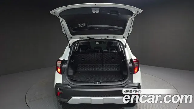 Kia Seltos Новый Seltos Бензин 2.0 2WD — Фото автомобиля 19