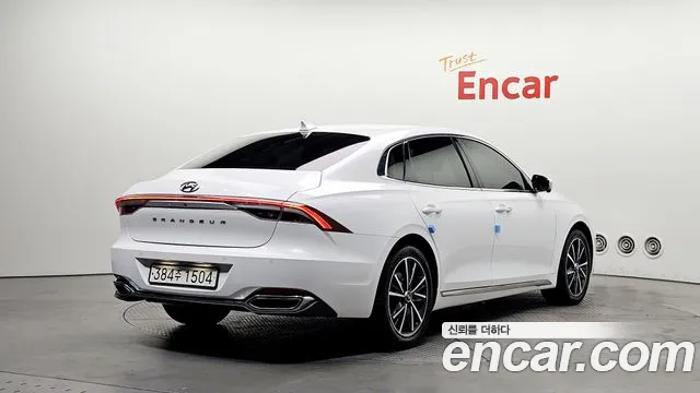Hyundai Grandeur — Фото автомобиля 2