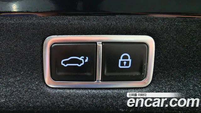 Hyundai Grandeur Grandeur (GN7) 3.5 Бензин 4WD — Фото автомобиля 13