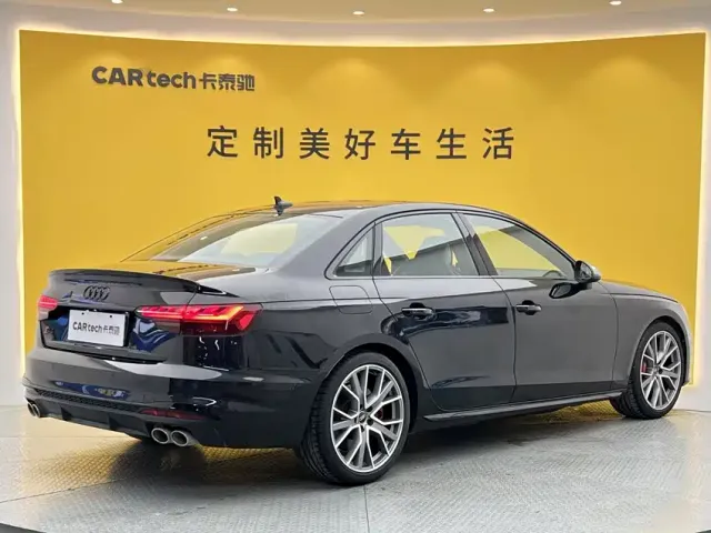 Audi S4 — Фото автомобиля 3