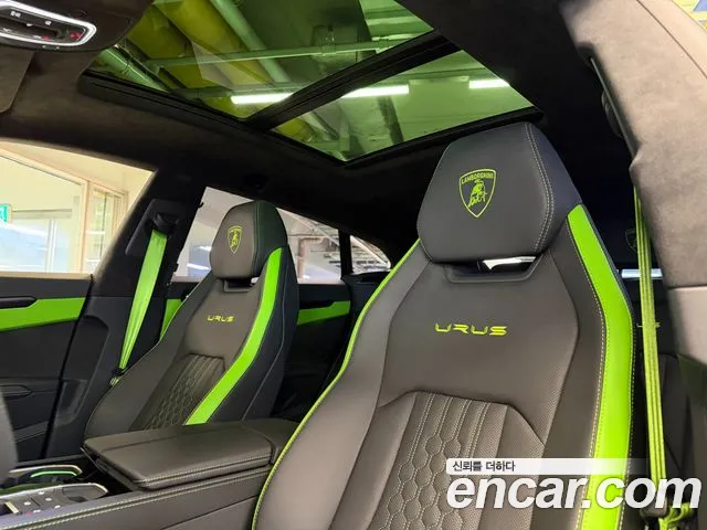 Lamborghini Urus — Фото автомобиля 7