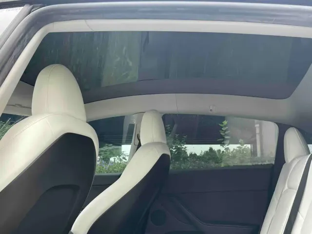 Tesla Model Y — Фото автомобиля 7