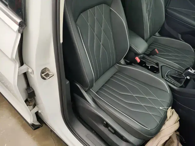 Volkswagen Tiguan L — Фото автомобиля 24