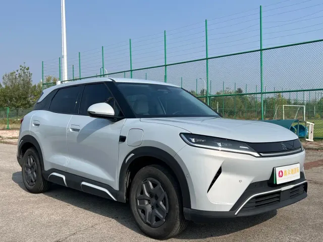 BYD Yuan UP — Фото автомобиля 3