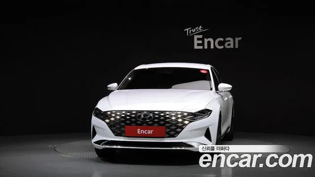 Hyundai Grandeur — Фото автомобиля 3