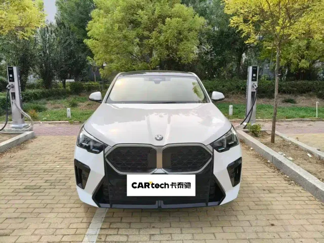 BMW X2 — Фото автомобиля 2
